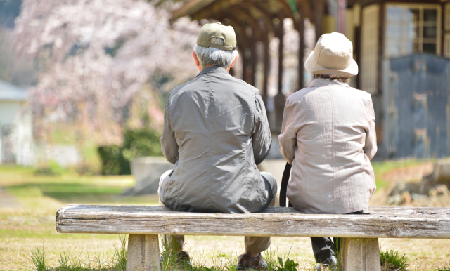 老齢基礎年金を受給している方は、老齢（補足的老齢）年金生活者支援給付金の支給対象になるかもしれません。